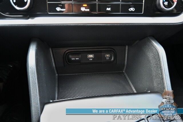 2024 Kia Sportage LX / AWD / Heated Cloth Seats / Lane Departure & Forward Collision Alert / Apple CarPlay & Android Auto / Aluminum Wheels / Bluetooth / Back Up Camera / Low Miles / 26 MPG / 1-Owner Anchorage AK