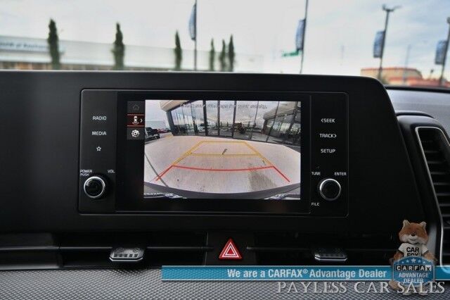2024 Kia Sportage LX / AWD / Heated Cloth Seats / Lane Departure & Forward Collision Alert / Apple CarPlay & Android Auto / Aluminum Wheels / Bluetooth / Back Up Camera / Low Miles / 26 MPG / 1-Owner Anchorage AK