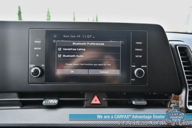 2024 Kia Sportage LX / AWD / Heated Cloth Seats / Lane Departure & Forward Collision Alert / Apple CarPlay & Android Auto / Aluminum Wheels / Bluetooth / Back Up Camera / Low Miles / 26 MPG / 1-Owner Anchorage AK