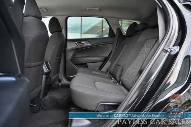 2024 Kia Sportage LX / AWD / Heated Cloth Seats / Lane Departure & Forward Collision Alert / Apple CarPlay & Android Auto / Aluminum Wheels / Bluetooth / Back Up Camera / Low Miles / 26 MPG / 1-Owner Anchorage AK