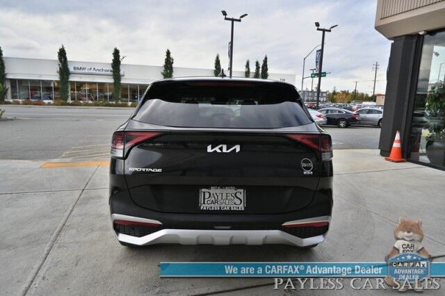 2024 Kia Sportage LX / AWD / Heated Cloth Seats / Lane Departure & Forward Collision Alert / Apple CarPlay & Android Auto / Aluminum Wheels / Bluetooth / Back Up Camera / Low Miles / 26 MPG / 1-Owner Anchorage AK