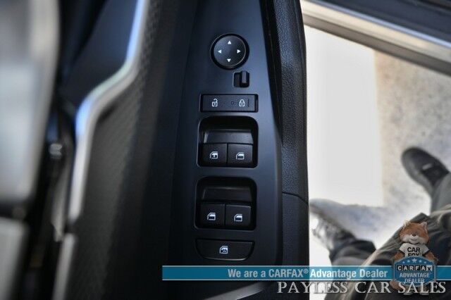 2024 Kia Sportage LX / AWD / Heated Premium Cloth Seats / Lane Departure & Forward Collision Alert / Apple CarPlay & Android Auto / USB Input / Back Up Camera / Cruise Control / 26 MPG / 1-Owner Anchorage AK