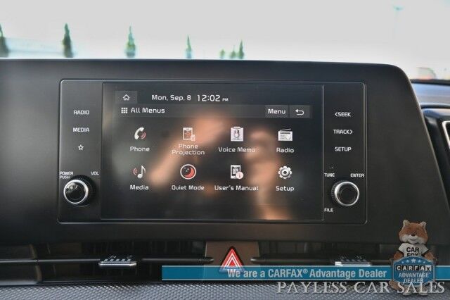 2024 Kia Sportage LX / AWD / Heated Premium Cloth Seats / Lane Departure & Forward Collision Alert / Apple CarPlay & Android Auto / USB Input / Back Up Camera / Cruise Control / 26 MPG / 1-Owner Anchorage AK