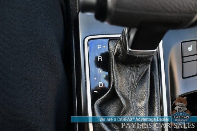 2024 Kia Sportage LX / AWD / Heated Premium Cloth Seats / Lane Departure & Forward Collision Alert / Apple CarPlay & Android Auto / USB Input / Back Up Camera / Cruise Control / 26 MPG / 1-Owner Anchorage AK