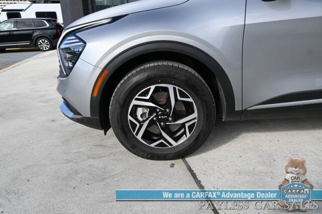 2024 Kia Sportage LX / AWD / Heated Premium Cloth Seats / Lane Departure & Forward Collision Alert / Apple CarPlay & Android Auto / USB Input / Back Up Camera / Cruise Control / 26 MPG / 1-Owner Anchorage AK