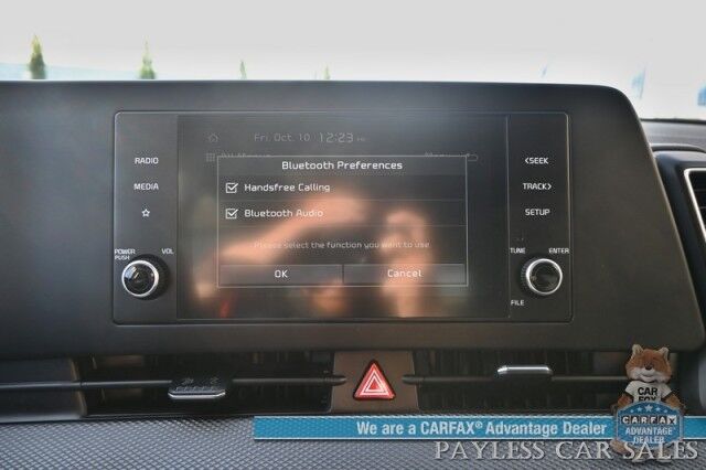 2024 Kia Sportage LX / AWD / Heated Premium Cloth Seats / Lane Departure & Forward Collision Alert / Apple CarPlay & Android Auto / USB Input / Back Up Camera / Cruise Control / 26 MPG / 1-Owner Anchorage AK