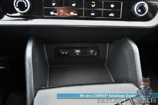 2024 Kia Sportage LX / AWD / Heated Premium Cloth Seats / Lane Departure & Forward Collision Alert / Apple CarPlay & Android Auto / USB Input / Back Up Camera / Rear Parking Sensors / Cruise Control / 26 MPG / 1-Owner Anchorage AK