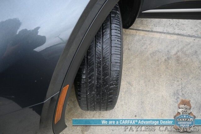 2024 Kia Sportage LX / AWD / Heated Premium Cloth Seats / Lane Departure & Forward Collision Alert / Apple CarPlay & Android Auto / USB Input / Back Up Camera / Rear Parking Sensors / Cruise Control / 26 MPG / 1-Owner Anchorage AK