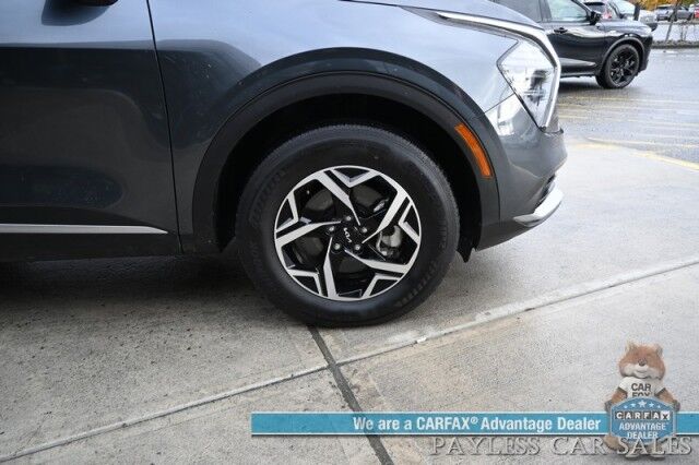 2024 Kia Sportage LX / AWD / Heated Premium Cloth Seats / Lane Departure & Forward Collision Alert / Apple CarPlay & Android Auto / USB Input / Back Up Camera / Rear Parking Sensors / Cruise Control / 26 MPG / 1-Owner Anchorage AK