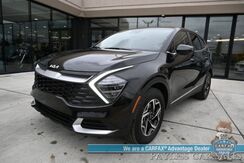 2024_Kia_Sportage_LX / AWD / Heated Premium Cloth Seats / Lane Departure & Forward Collision Alert / Apple CarPlay & Android Auto / USB Input / Back Up Camera / Rear Parking Sensors / Cruise Control / 26 MPG / 1-Owner_ Anchorage AK