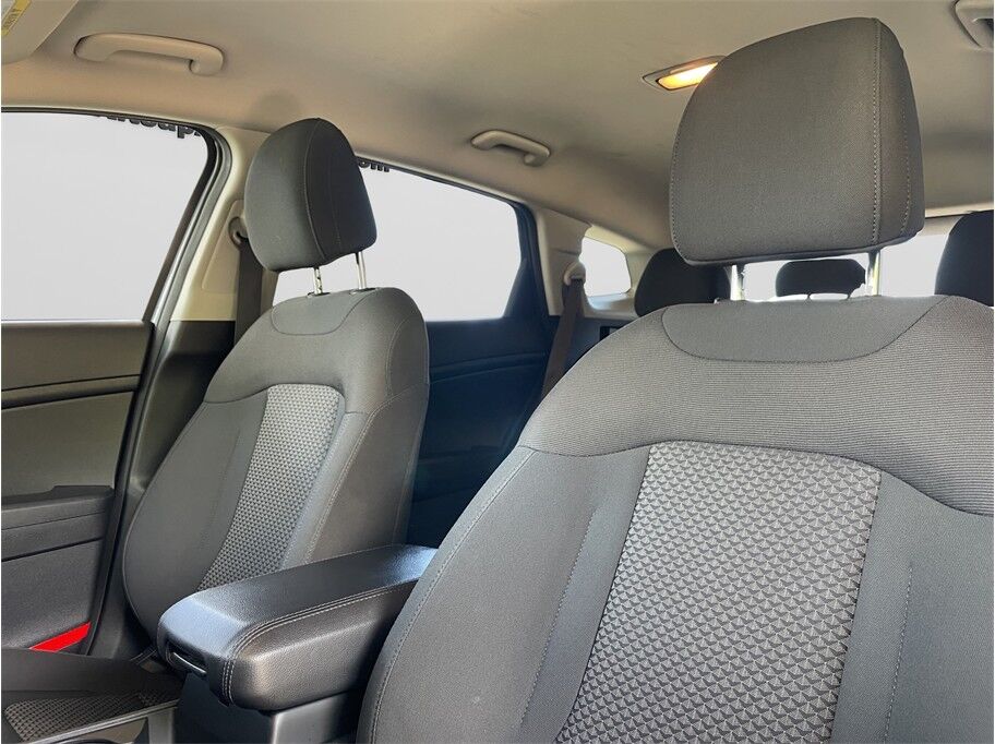 2024 Kia Sportage LX Sport Utility 4D Port Orchard WA