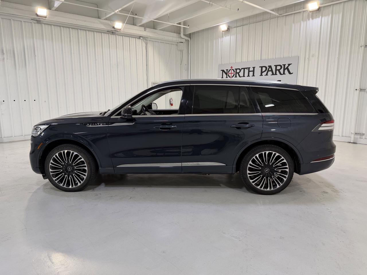 2024 LINCOLN Aviator Black Label