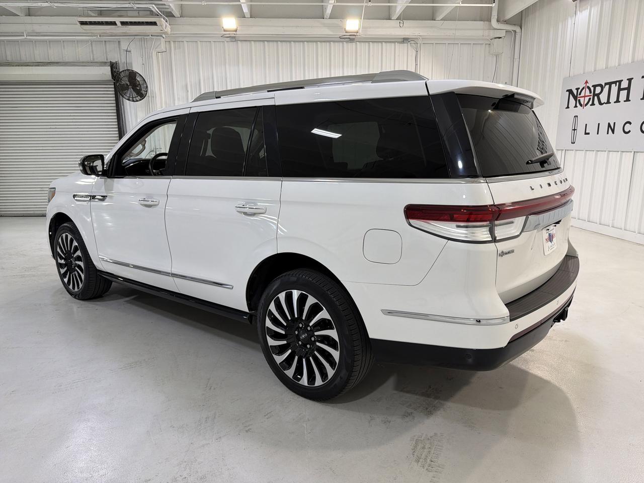2024 LINCOLN Navigator Black Label
