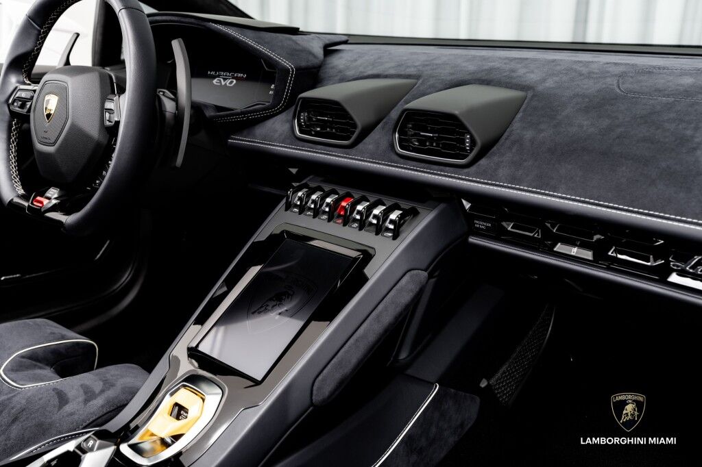 2024 Lamborghini Huracan EVO Spyder North Miami Beach FL