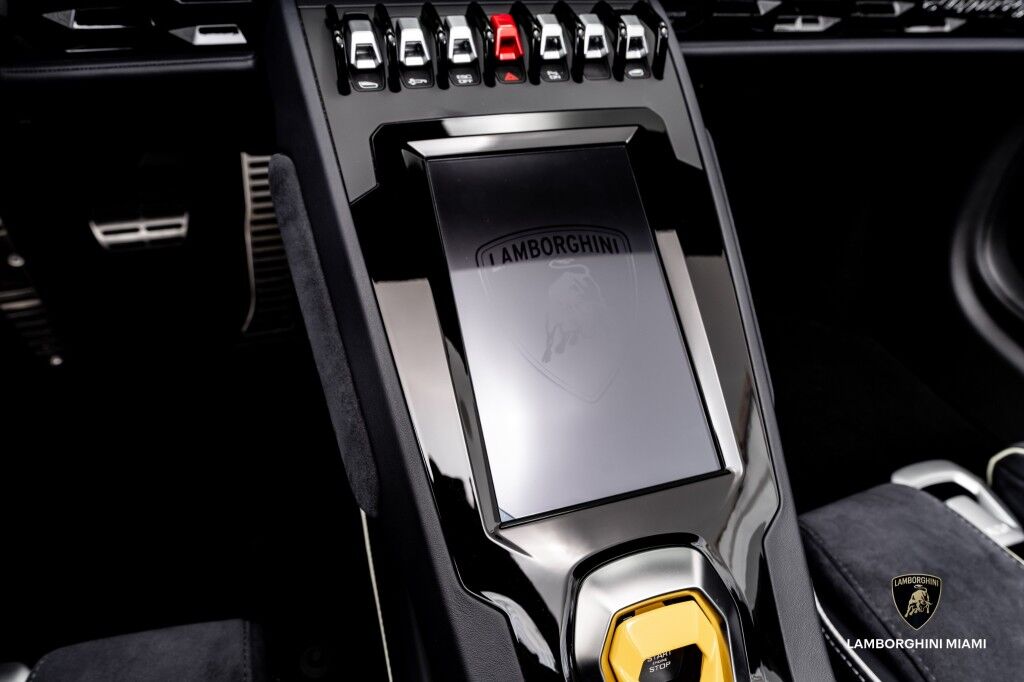 2024 Lamborghini Huracan EVO Spyder North Miami Beach FL