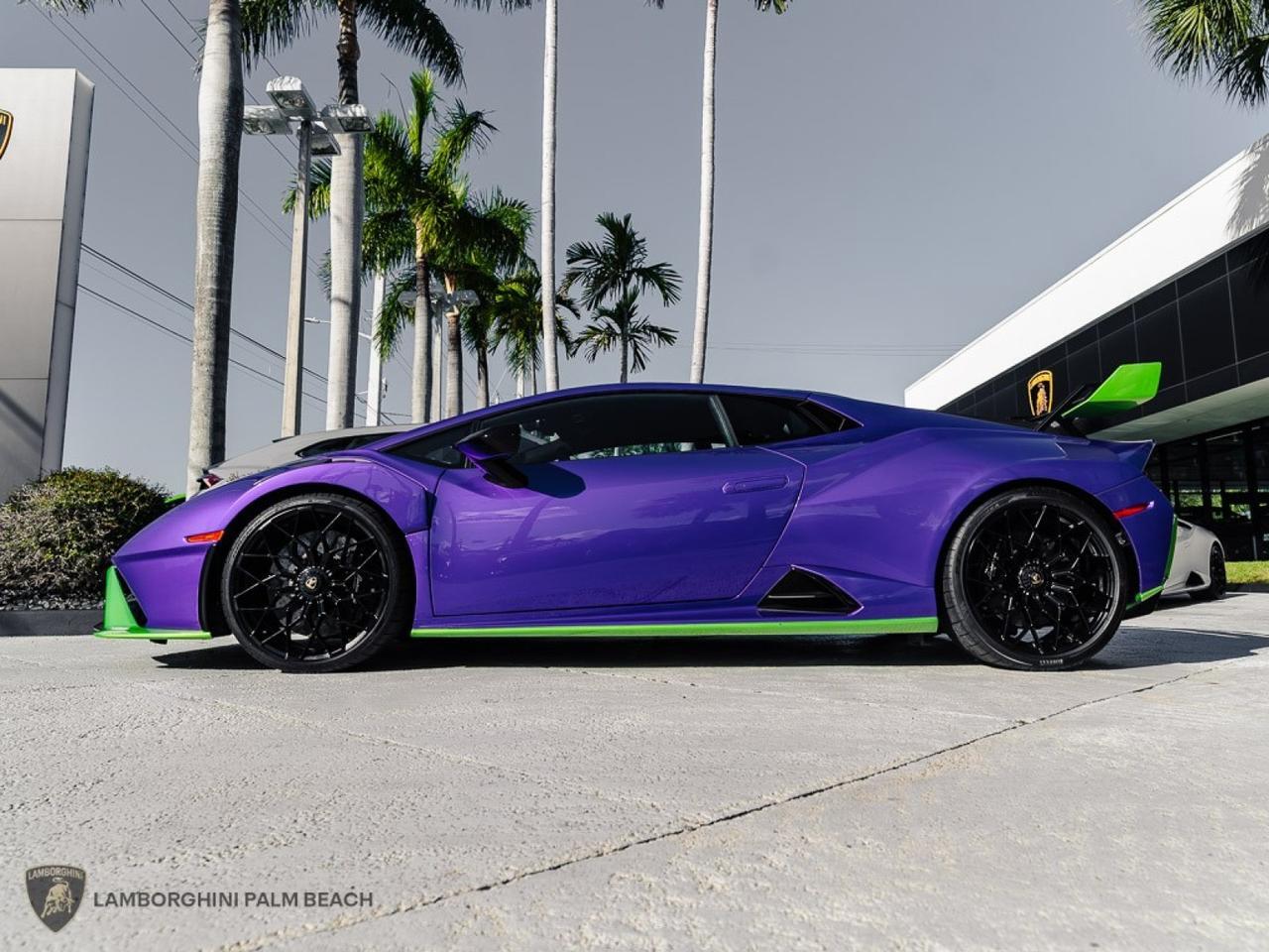 2024 Lamborghini Huracan STO photo 2