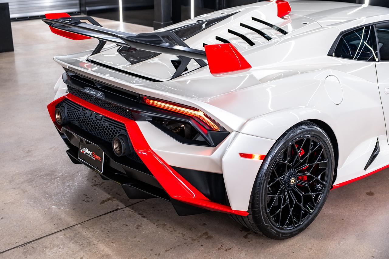 2024 Lamborghini Huracan STO Base Miami FL