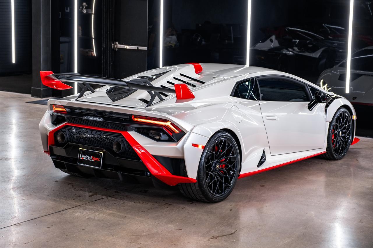 2024 Lamborghini Huracan STO Base Miami FL