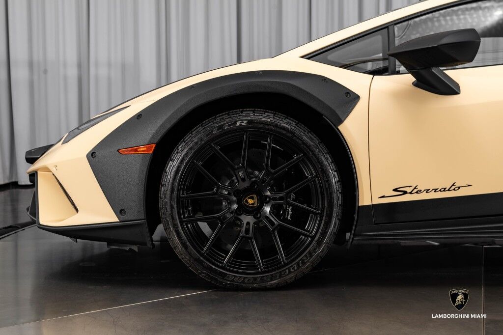2024 Lamborghini Huracan Sterrato ALPHA North Miami Beach FL