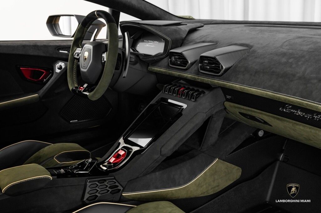 2024 Lamborghini Huracan Sterrato ALPHA North Miami Beach FL