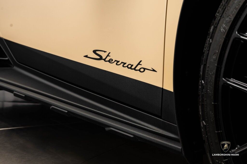 2024 Lamborghini Huracan Sterrato ALPHA North Miami Beach FL
