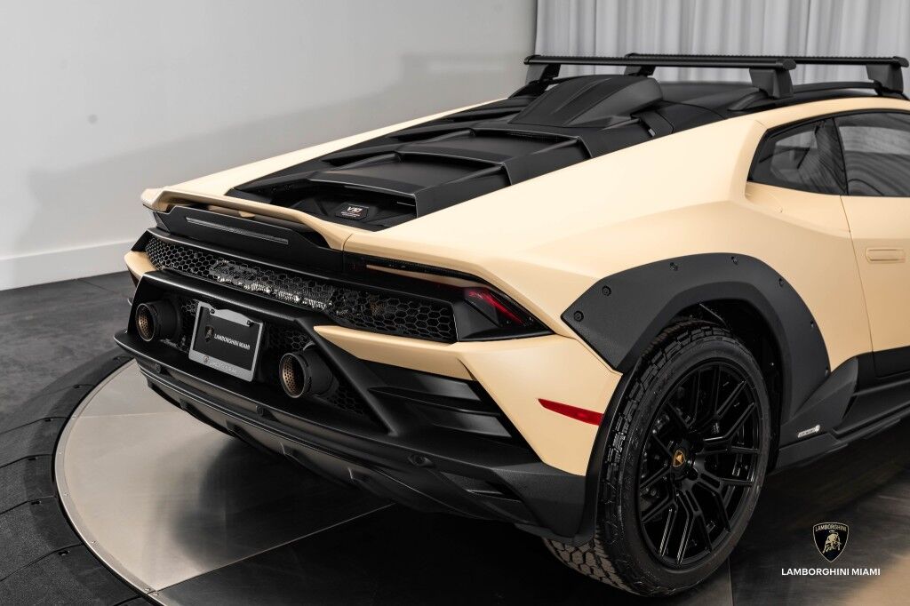 2024 Lamborghini Huracan Sterrato ALPHA North Miami Beach FL