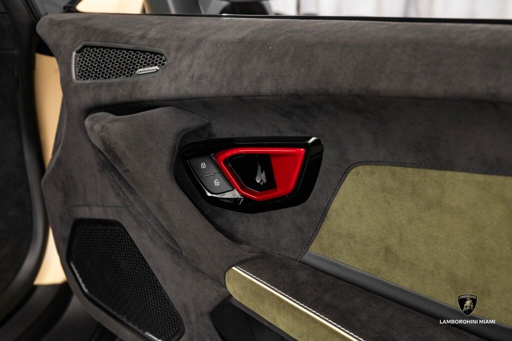 2024 Lamborghini Huracan Sterrato ALPHA North Miami Beach FL