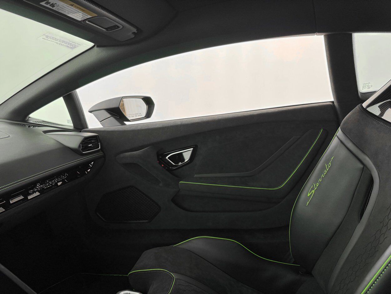 2024 Lamborghini Huracan Sterrato Base Bellevue WA