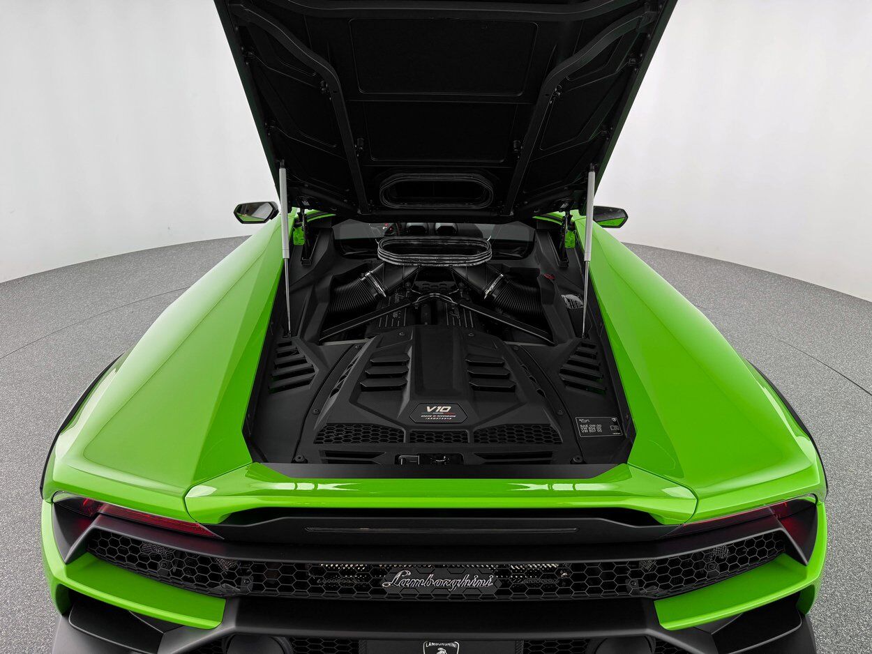 2024 Lamborghini Huracan Sterrato Base Bellevue WA