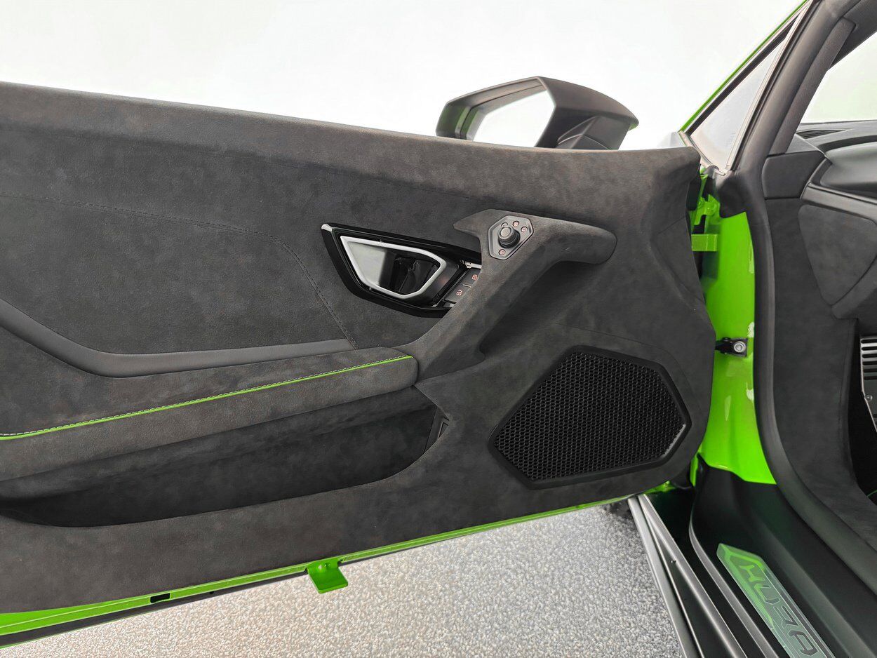2024 Lamborghini Huracan Sterrato Base Bellevue WA