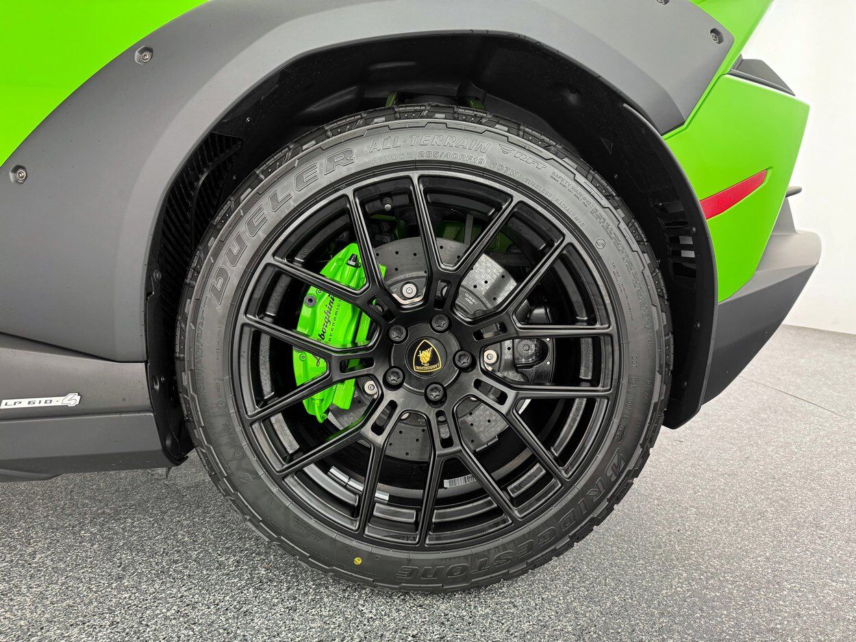 2024 Lamborghini Huracan Sterrato Base Bellevue WA