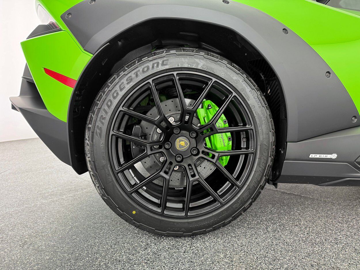2024 Lamborghini Huracan Sterrato Base Bellevue WA