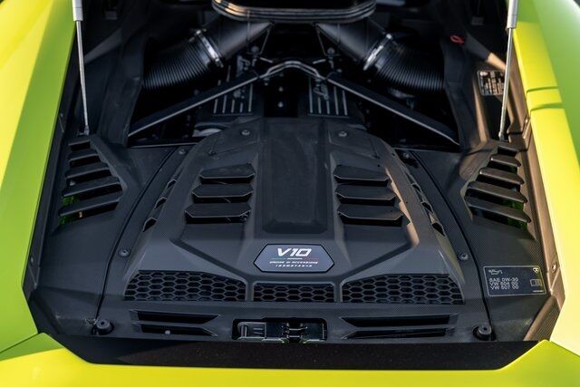 2024 Lamborghini Huracan Sterrato Base Paramus NJ