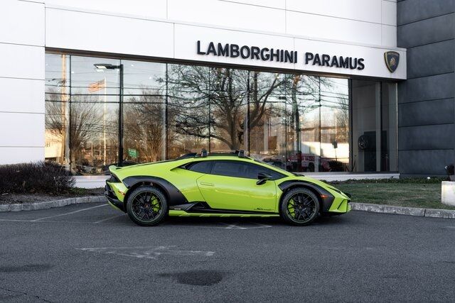 2024 Lamborghini Huracan Sterrato Base Paramus NJ