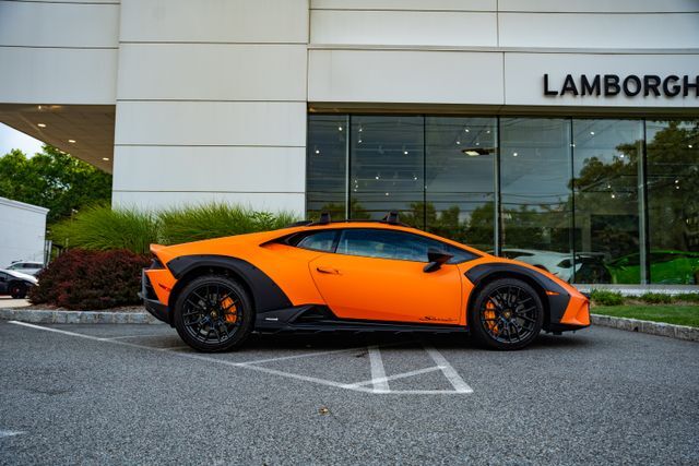 2024 Lamborghini Huracan Sterrato Base Paramus NJ