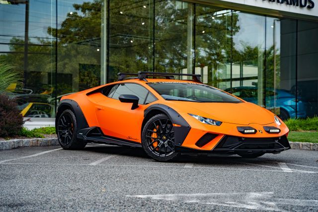 2024 Lamborghini Huracan Sterrato Base