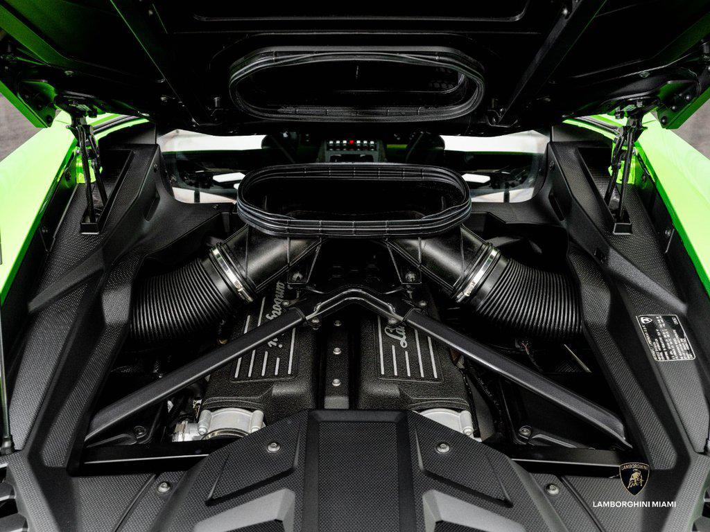 2024 Lamborghini Huracan Sterrato Coupe North Miami Beach FL