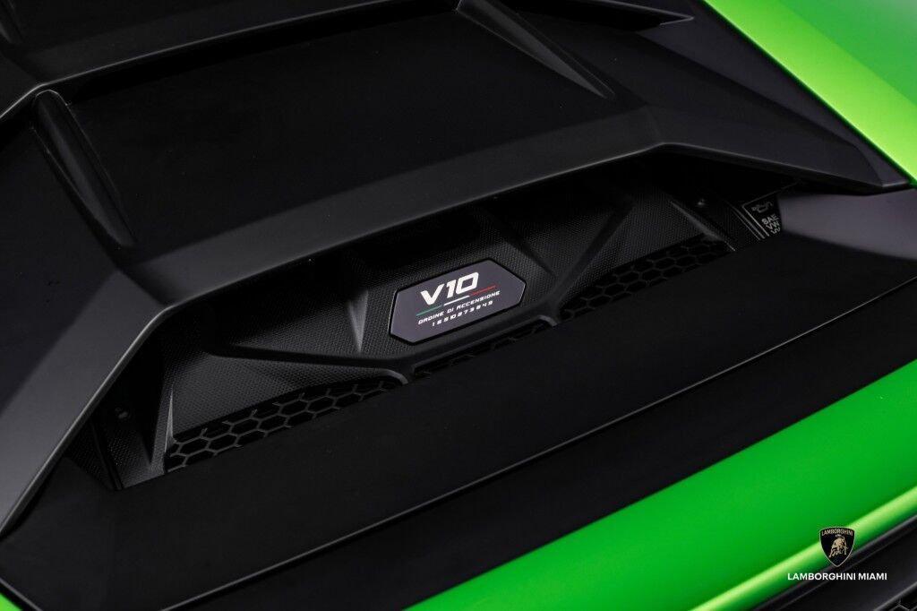 2024 Lamborghini Huracan Sterrato Coupe North Miami Beach FL
