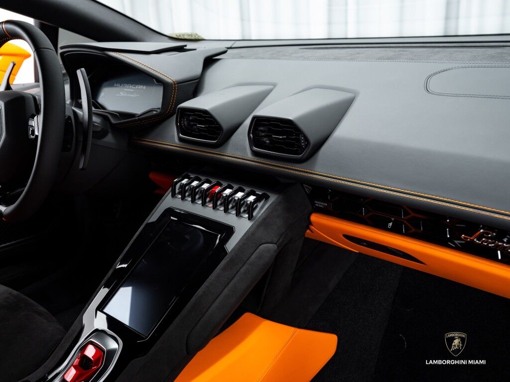2024 Lamborghini Huracan Sterrato North Miami Beach FL