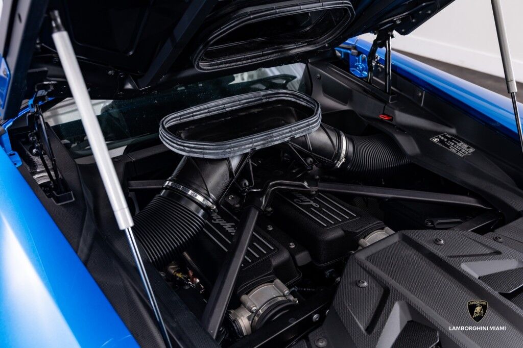 2024 Lamborghini Huracan Sterrato North Miami Beach FL