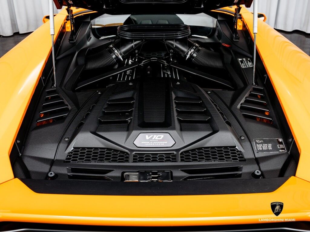 2024 Lamborghini Huracan Sterrato North Miami Beach FL