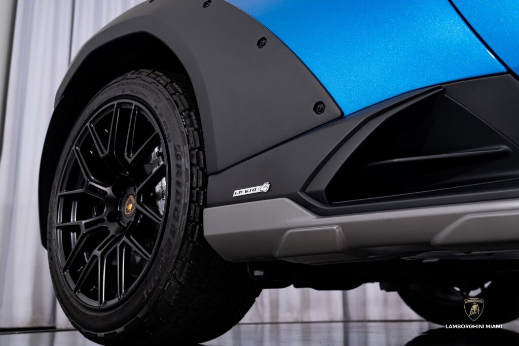 2024 Lamborghini Huracan Sterrato