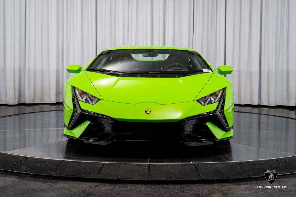 2024 Lamborghini Huracan Tecnica