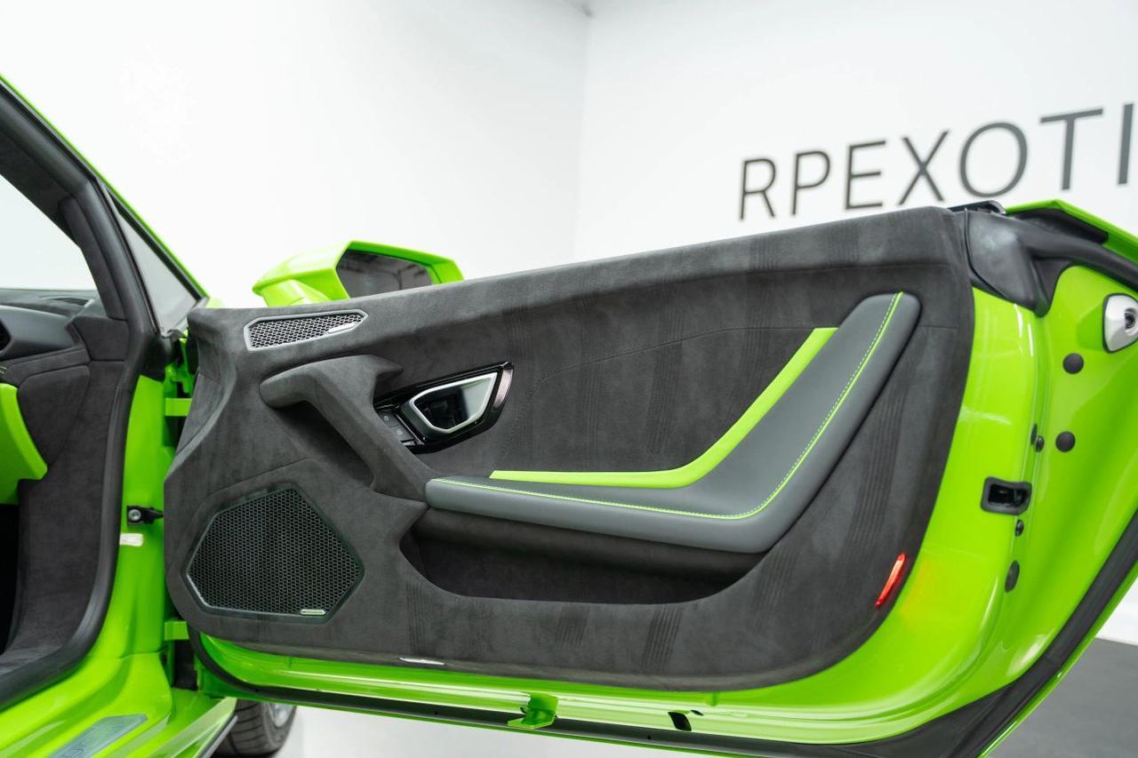 2024 Lamborghini Huracan Tecnica Coupe 2D St. Louis MO