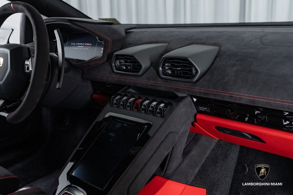 2024 Lamborghini Huracan Tecnica North Miami Beach FL