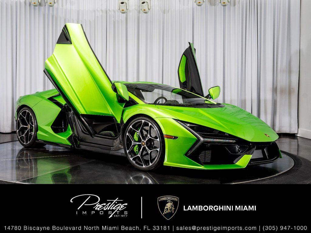 2024 Lamborghini Revuelto .