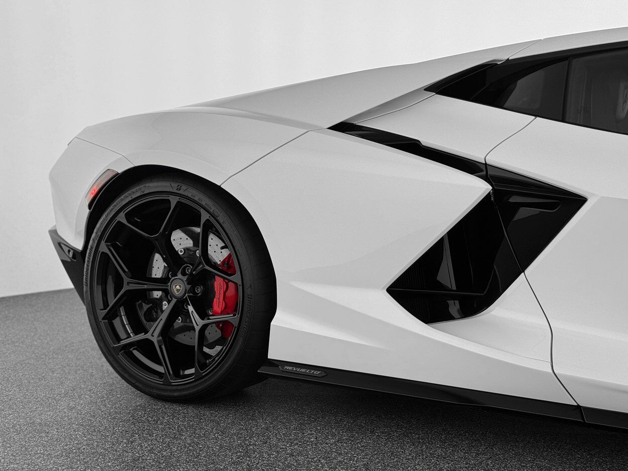 2024 Lamborghini Revuelto Bellevue WA