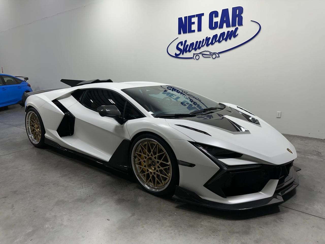 2024 Lamborghini Revuelto