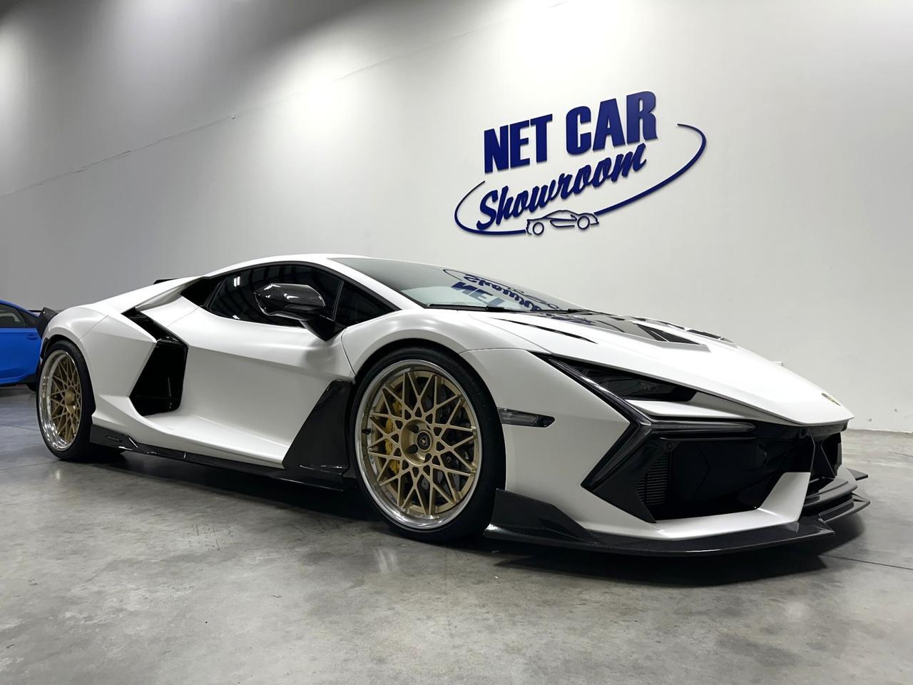 2024 Lamborghini Revuelto