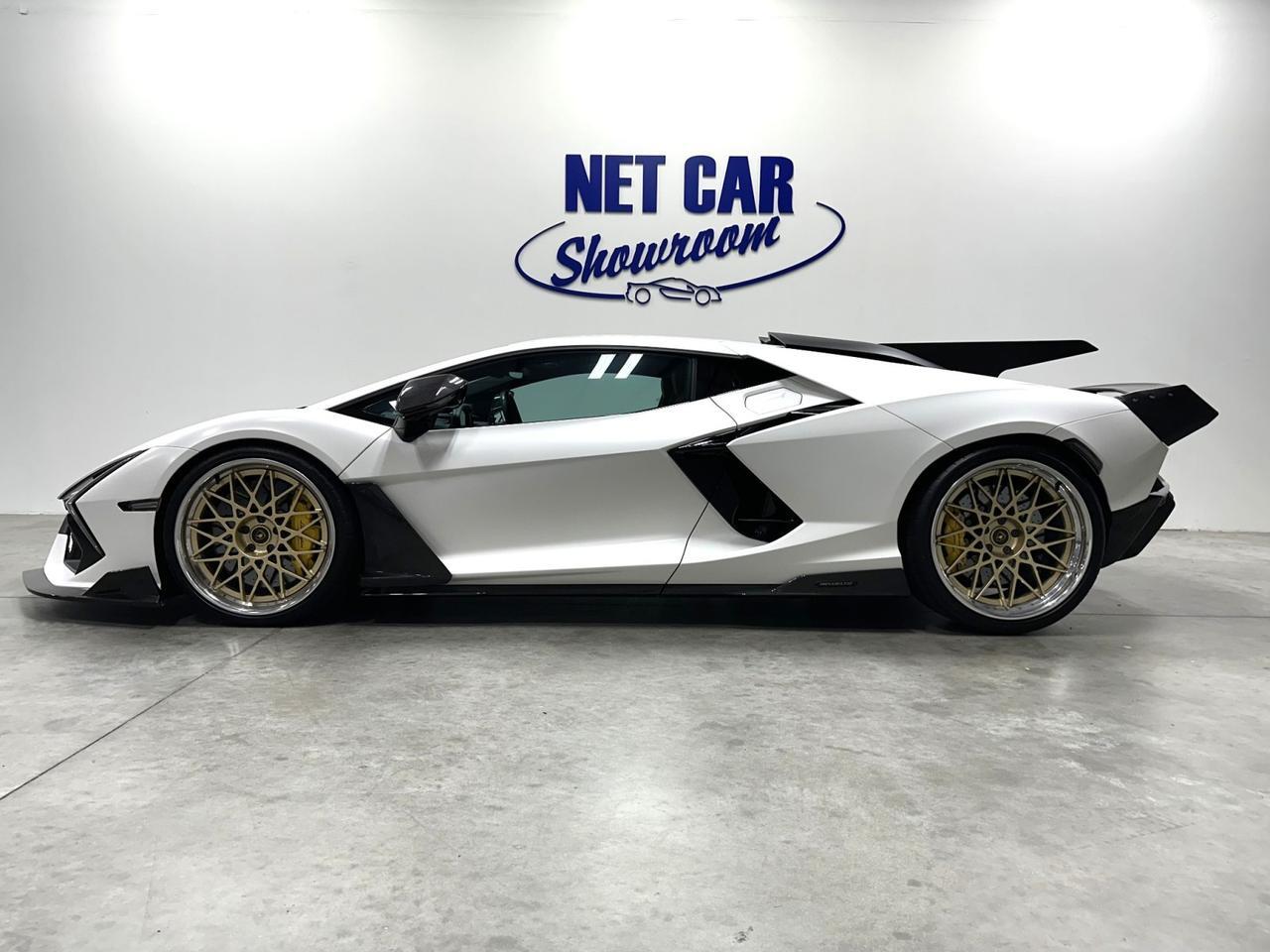2024 Lamborghini Revuelto